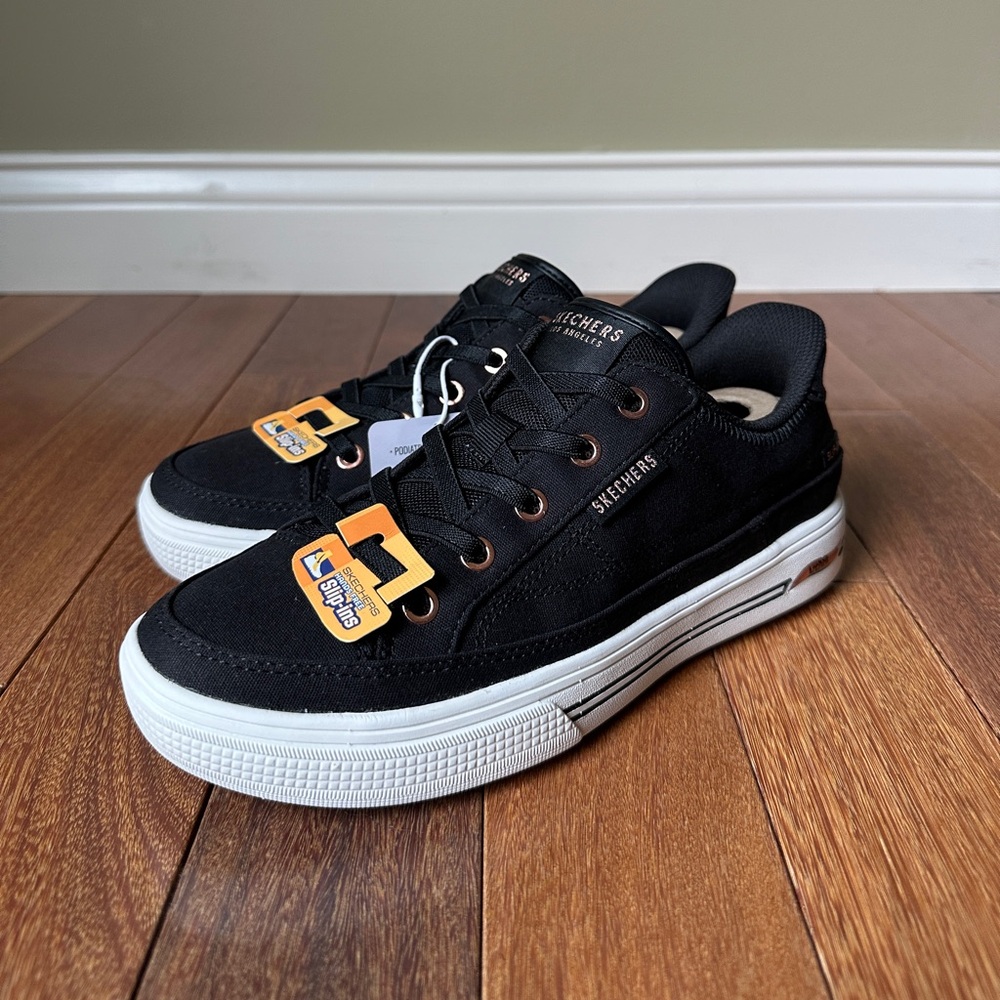 Woman's Shoes SKECHERS Arch Fit Arcade-See Ya There Hands-Free Slip-Ins US 7 BLK
